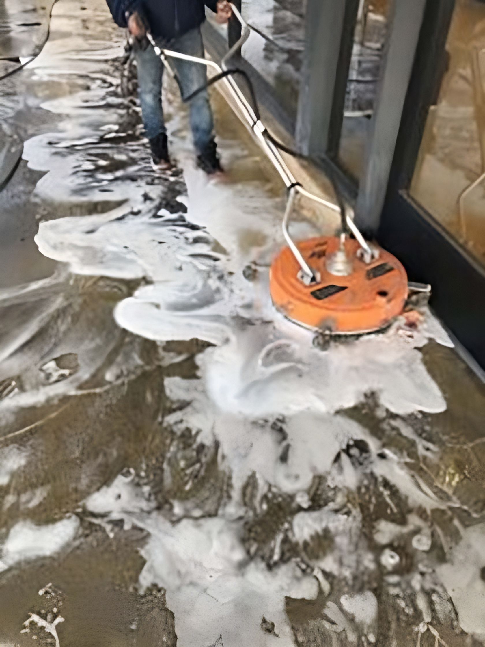 round brush cleaner
