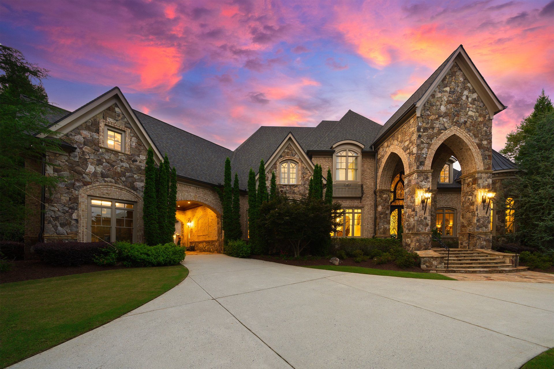 Professional real estate photographer in Atlanta, GA