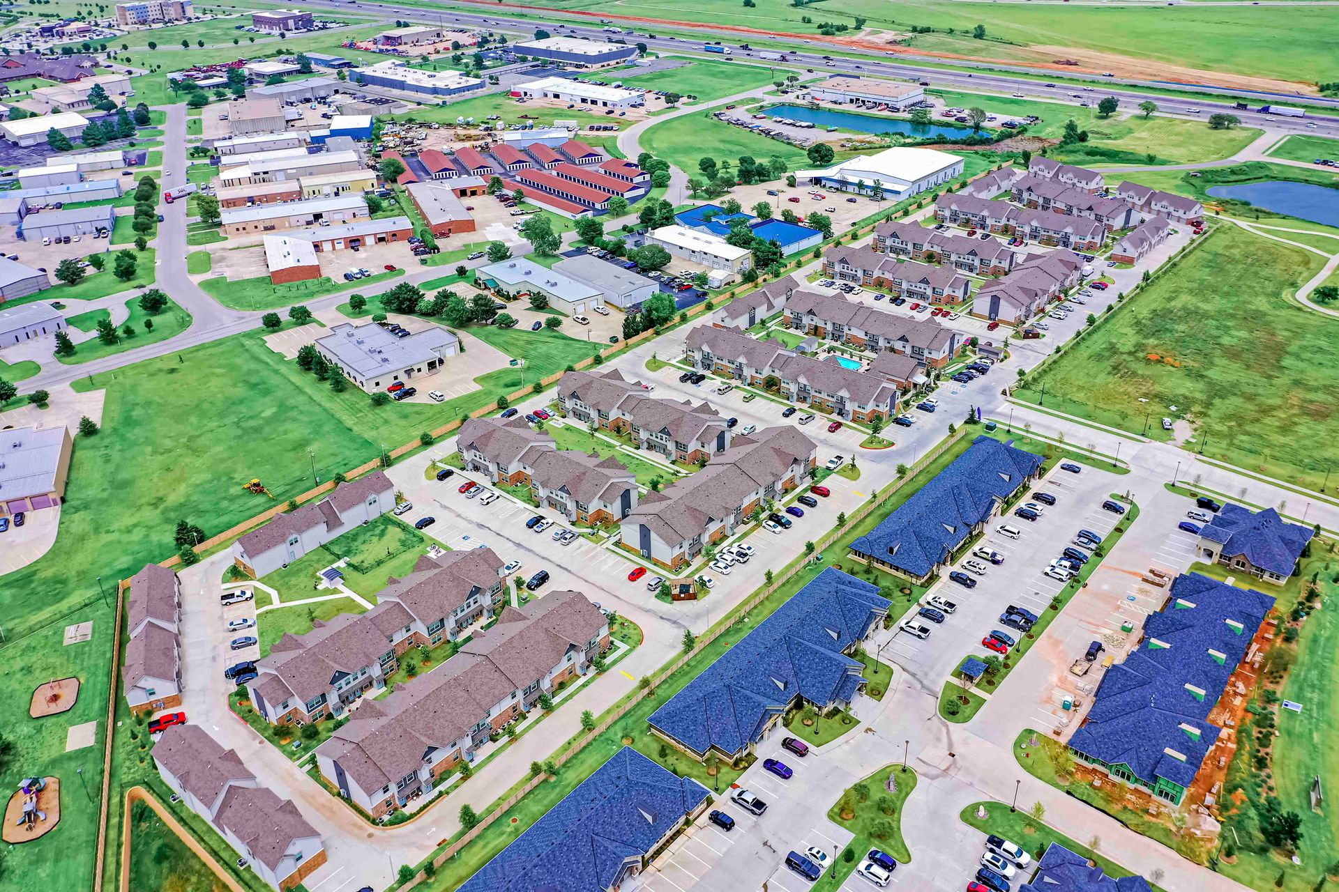 Explore Luxury Amenities at Legacy Trail Apartments in Norman, OK