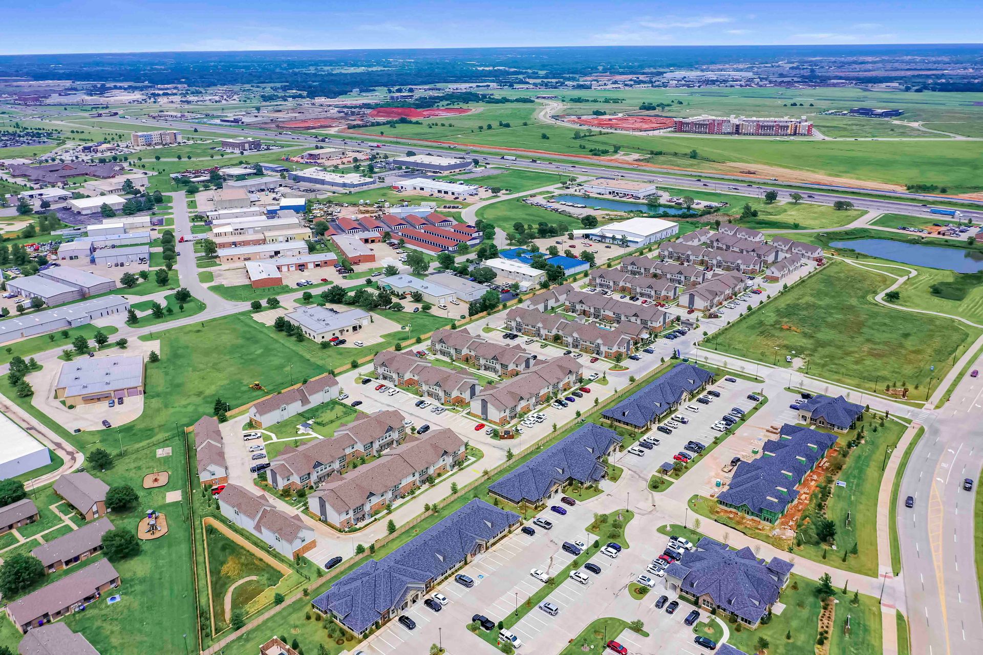 Explore Luxury Amenities at Legacy Trail Apartments in Norman, OK