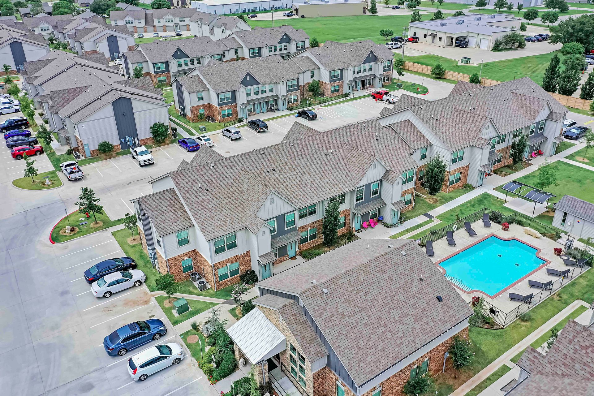 Explore Luxury Amenities at Legacy Trail Apartments in Norman, OK