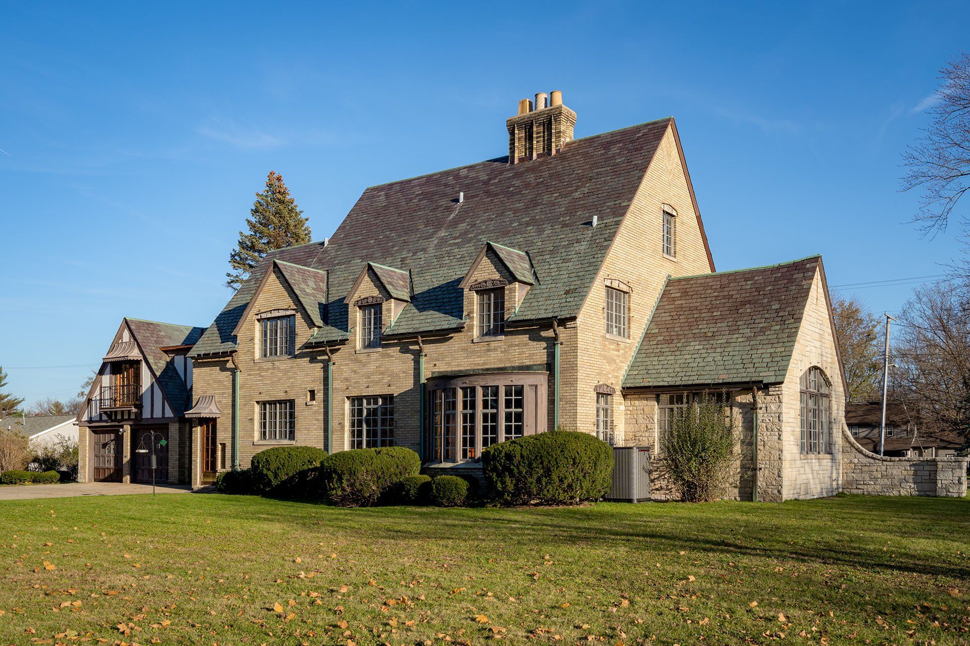 Lion House 15