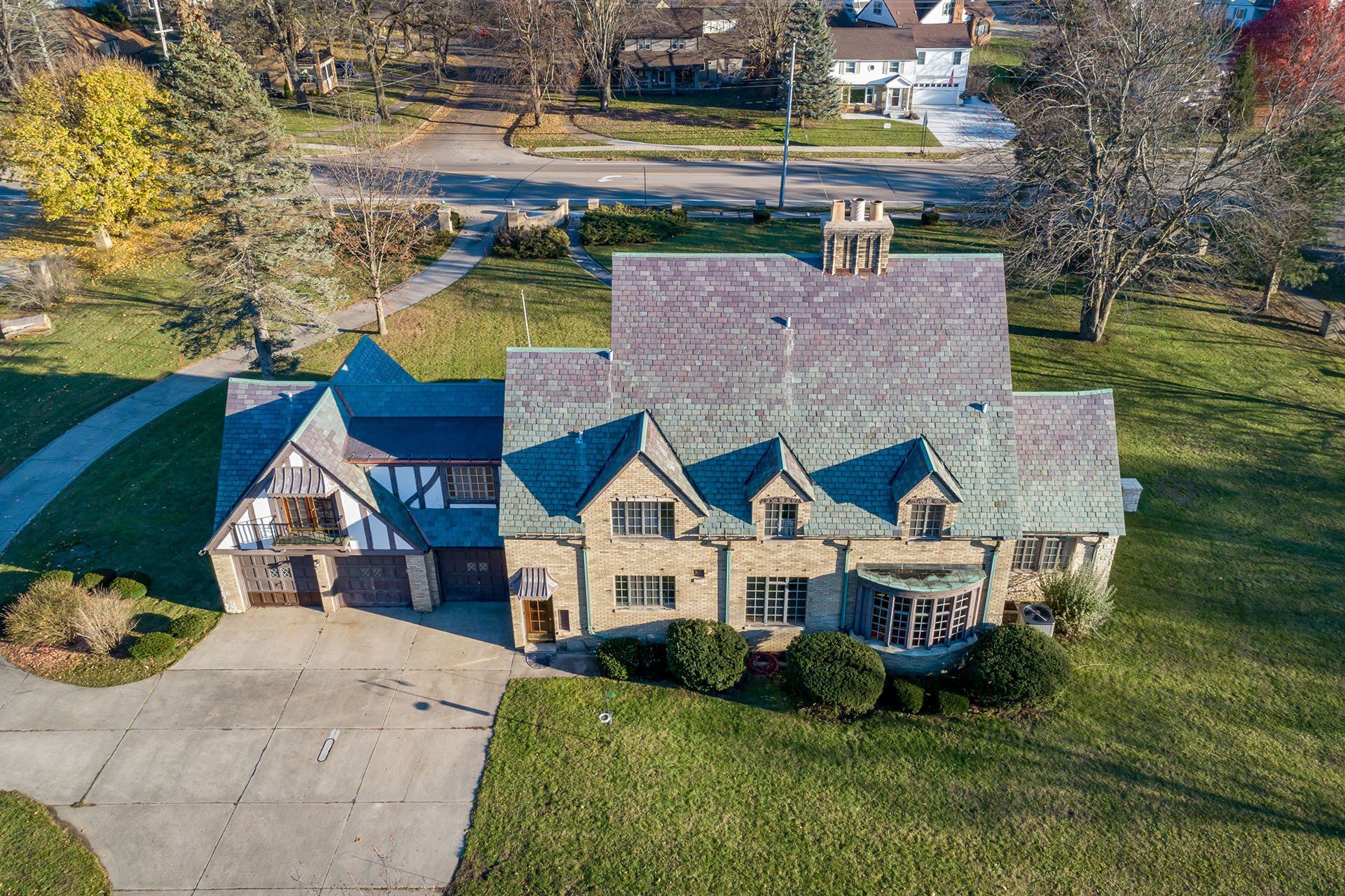Lion House 19