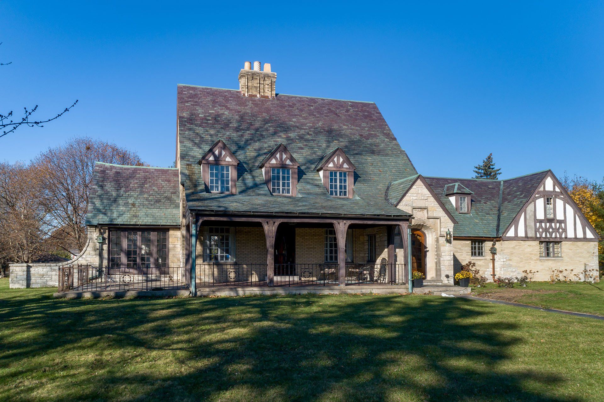 Lion House 8