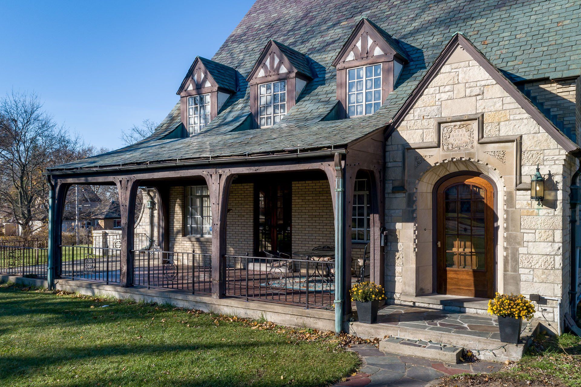 Lion House 9