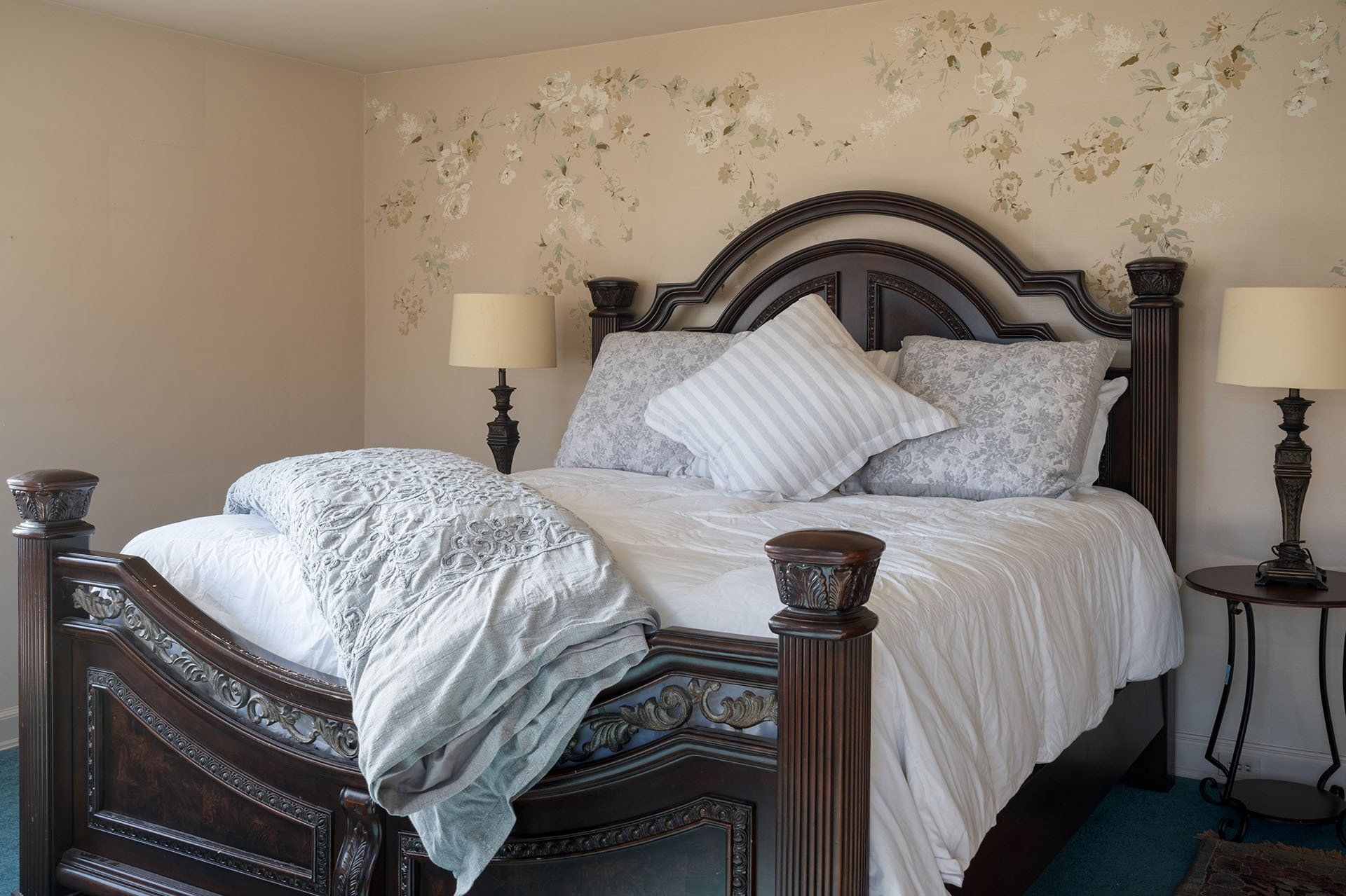 Bed room 1