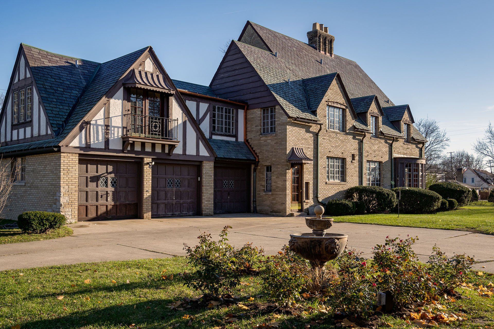 Lion House 13
