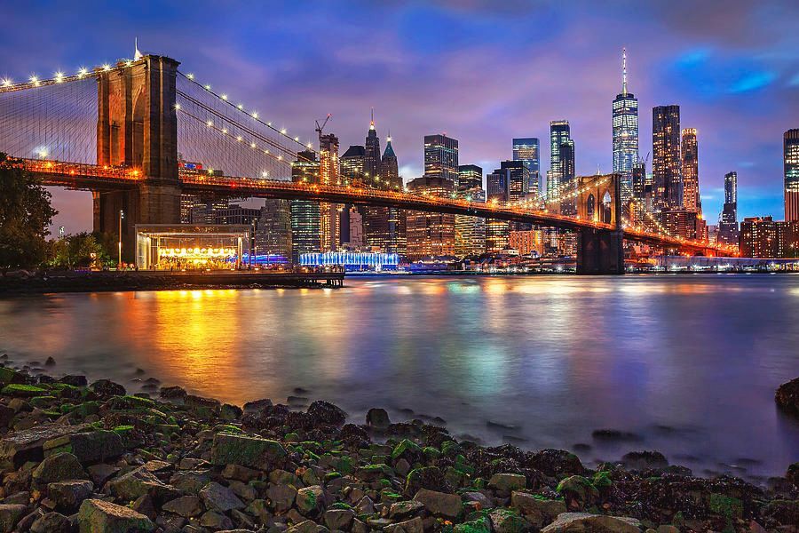 A view of Brooklyn bridge
