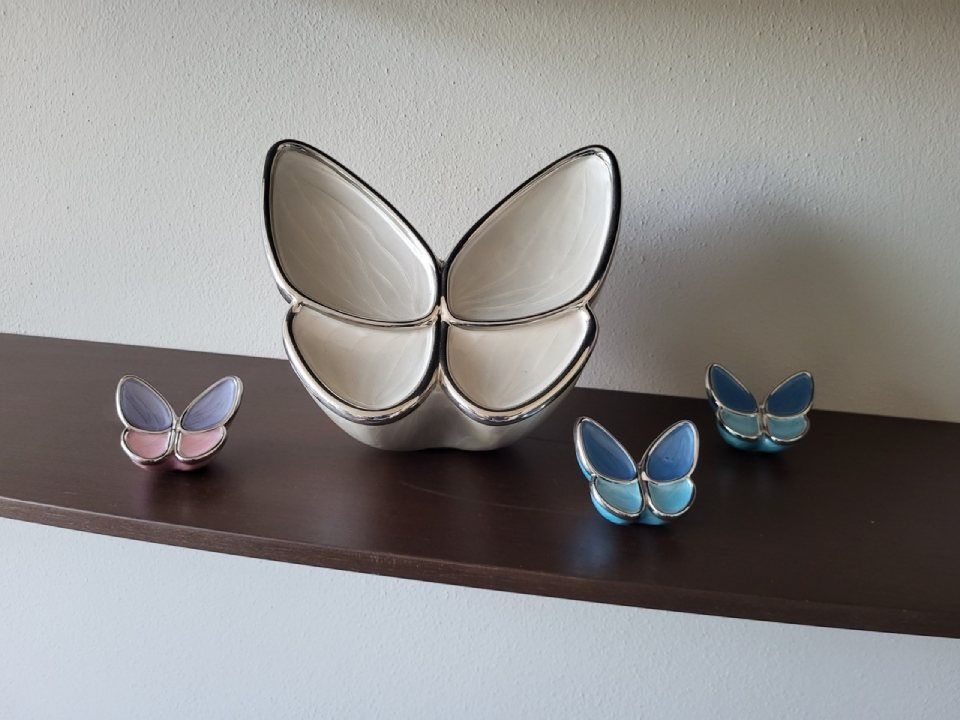 Farfalle per lapidi