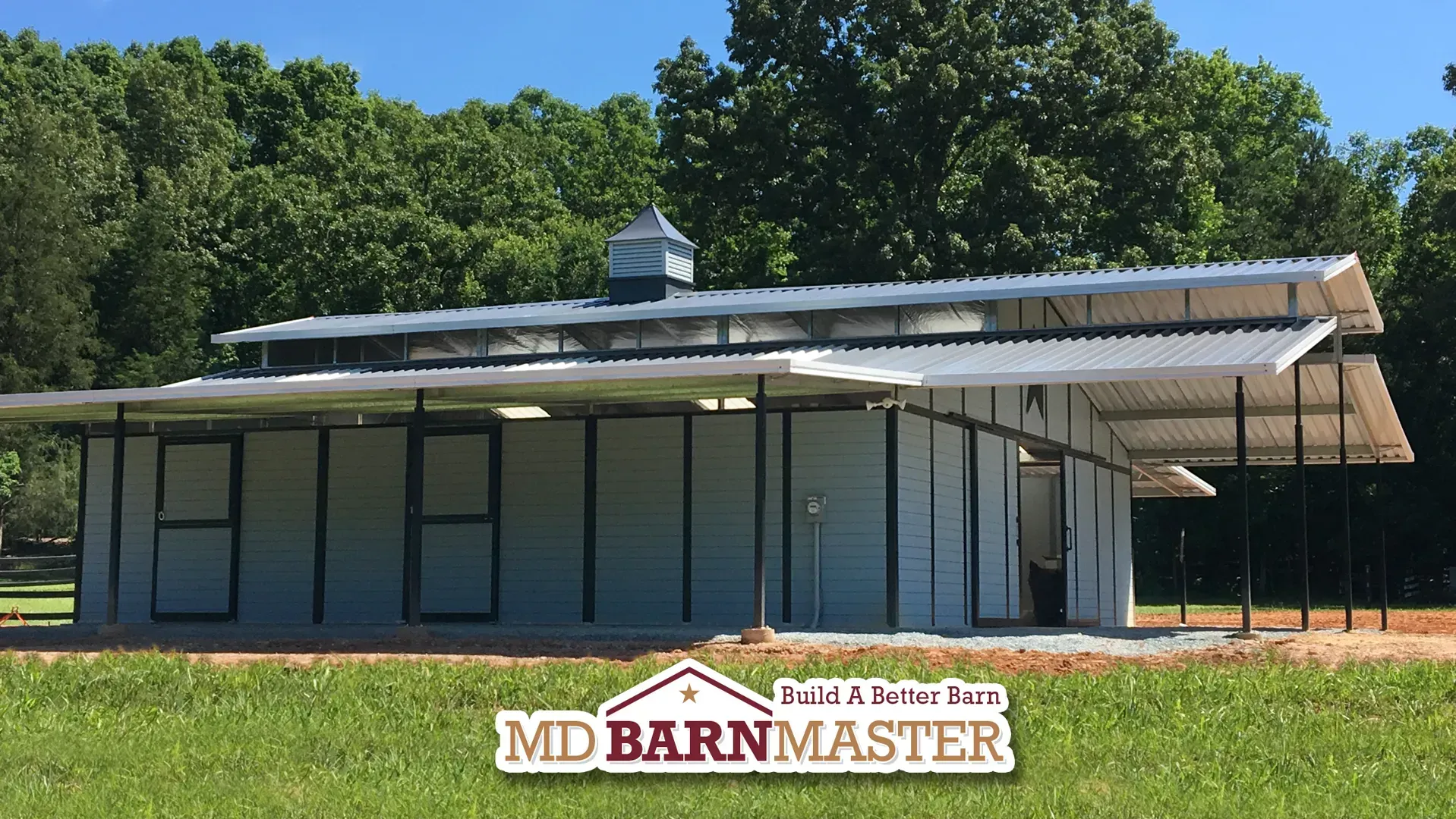 A md barnmaster logo is on the side of a building