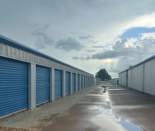Golden Storage self storage units in Brenham, TX