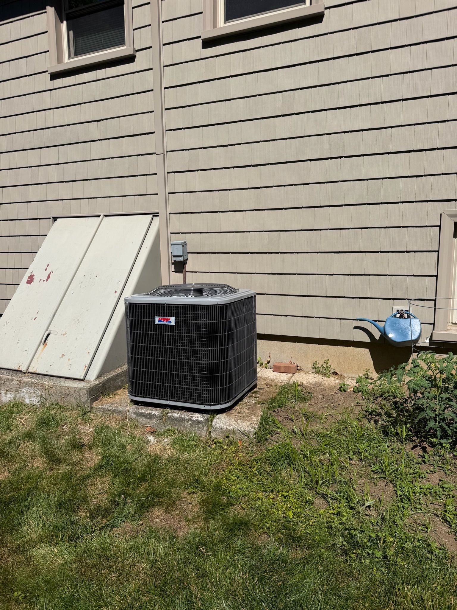 Central air condenser installation