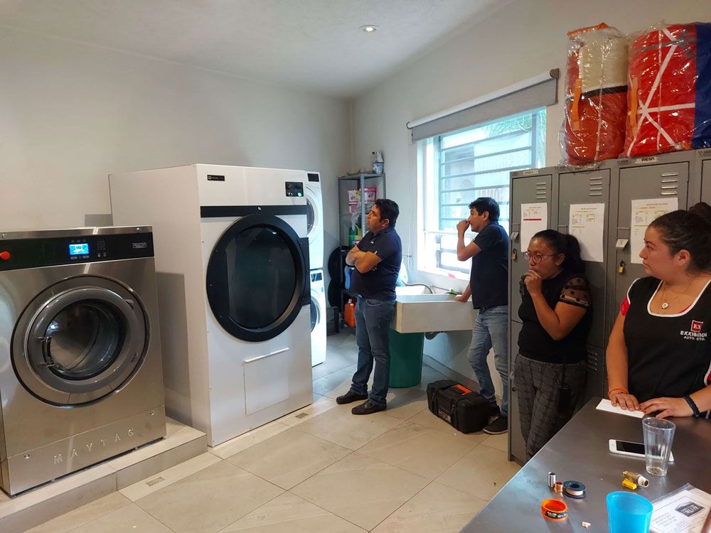 NEGOCIO DE LAVANDERÍA E INSUMOS