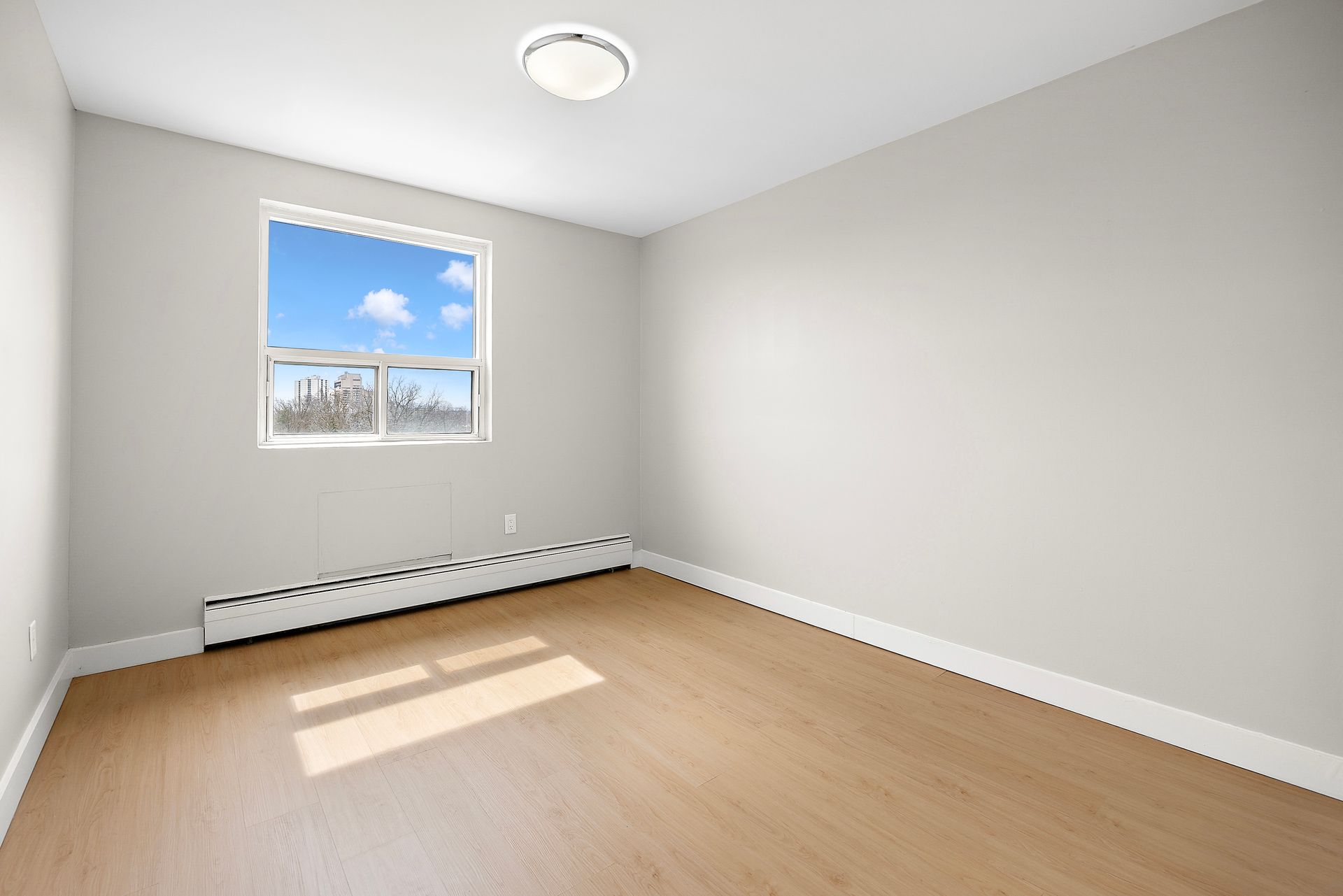 Suites | Apartment Availability