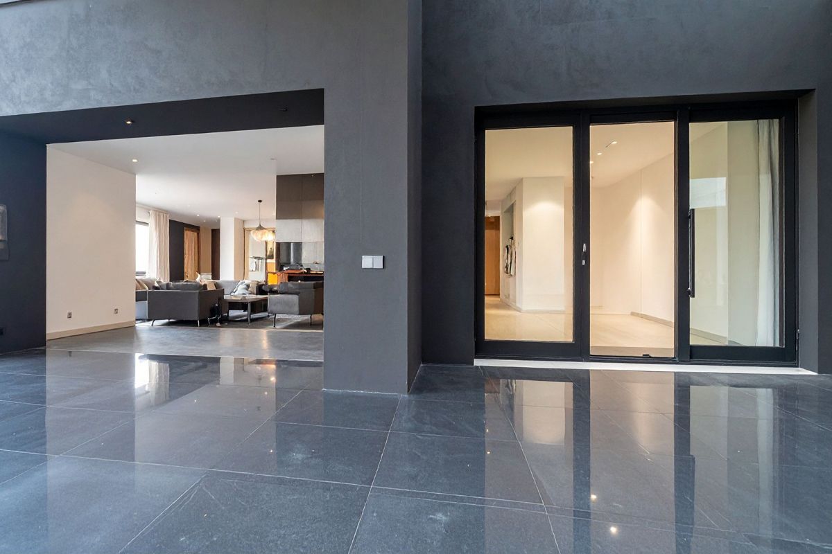 LG Zoned System Over a Traditional Split System