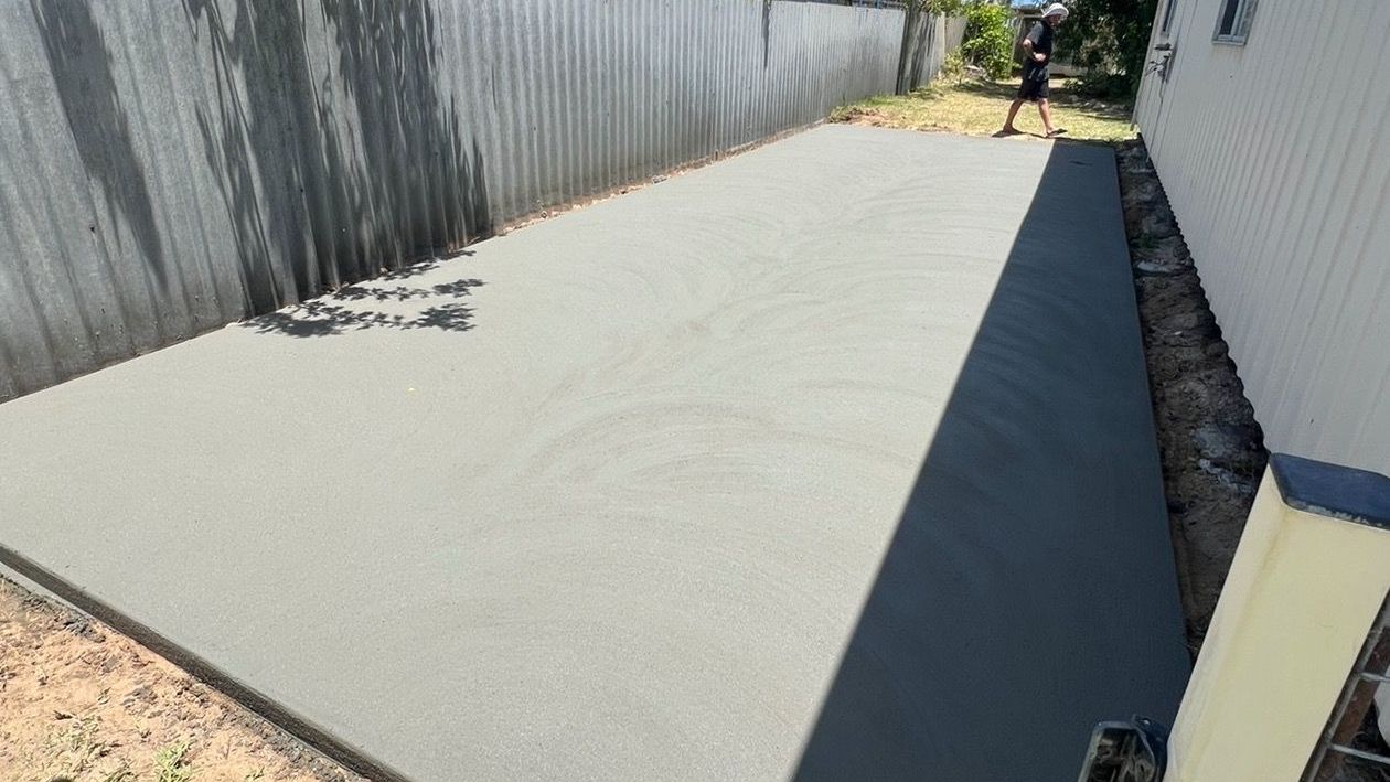 Plain concrete driveway Plain concrete driveway