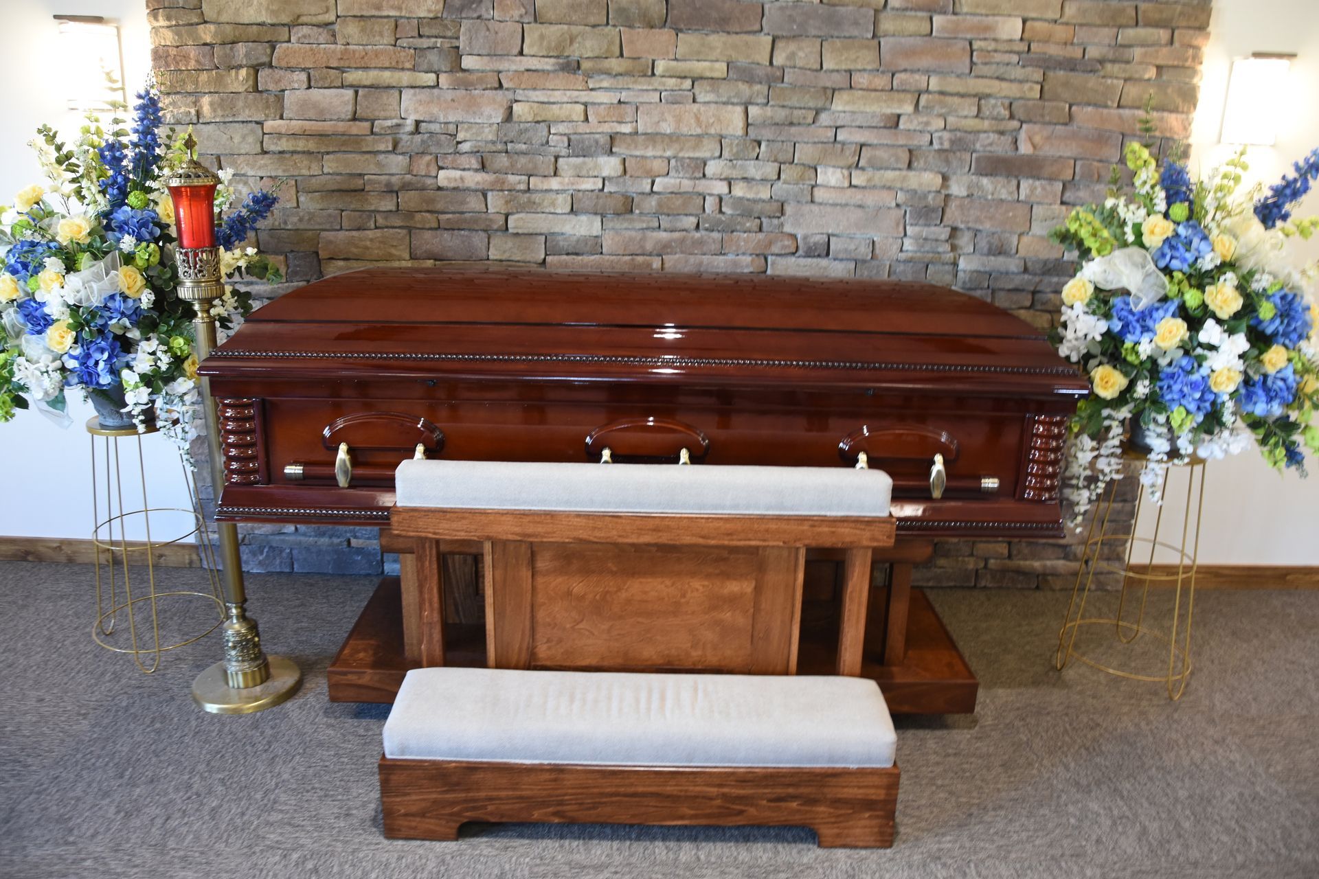 Interior photo of Rose Hille Funeral & Cremation Care