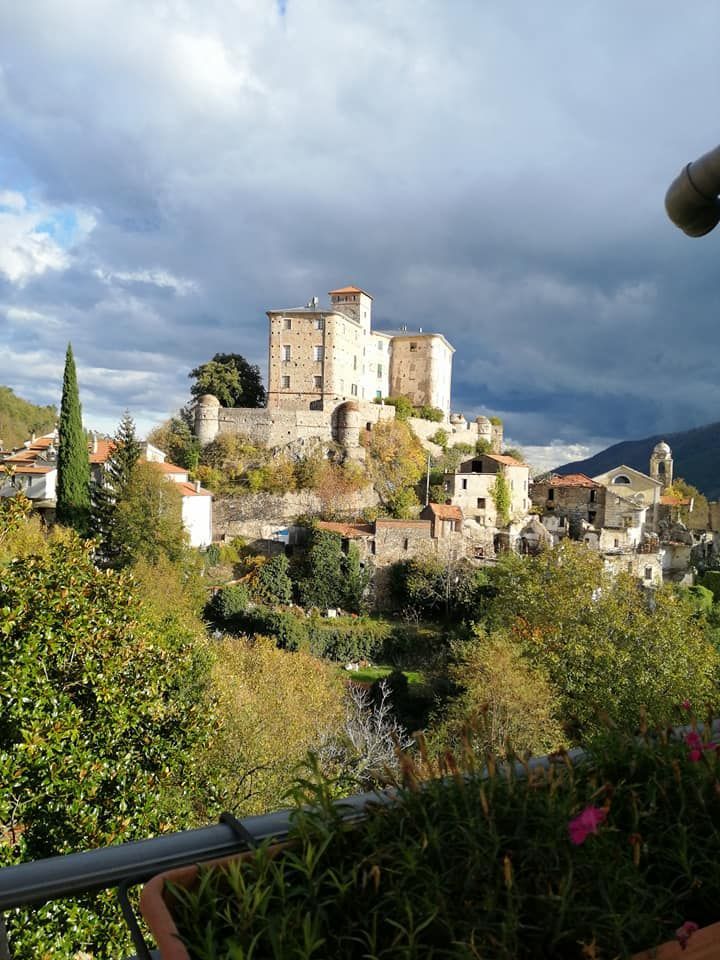 Balestrino Vecchio tra storia e natura