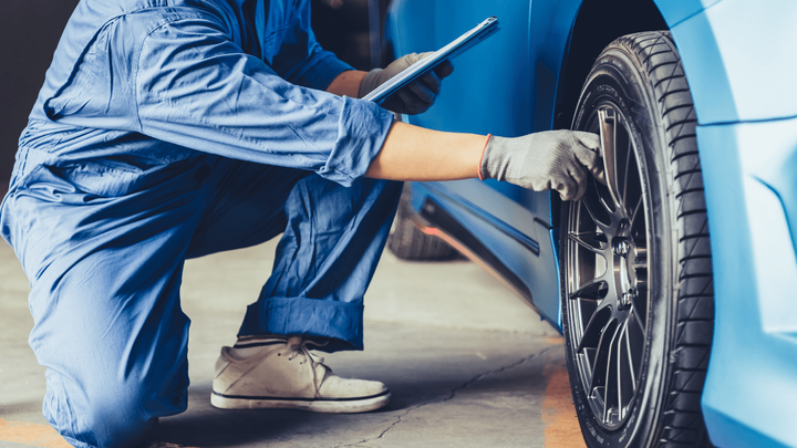 a mechanic doing a pre-purchase inspection in Thornton, Co