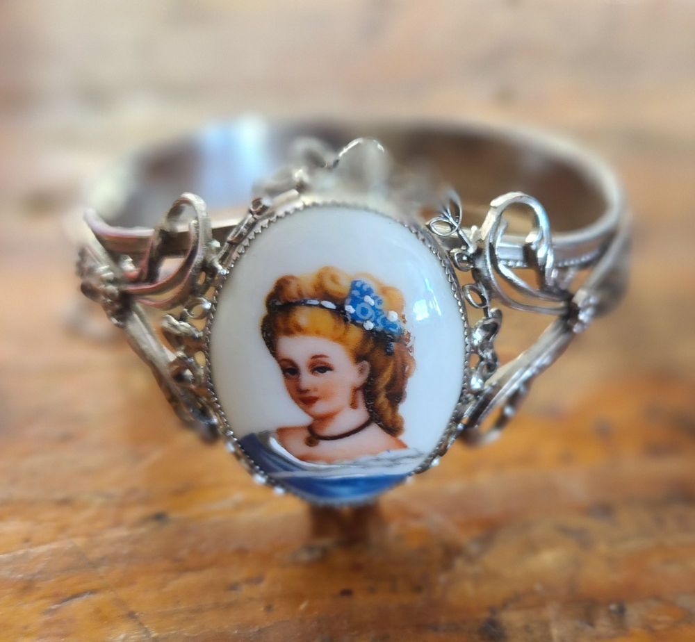 Vintage Rings in Tomball, TX Vintage Rings in Tomball, TX