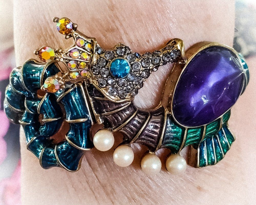 About Bella Antiques