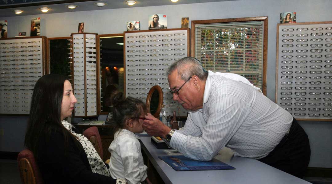 Optician Harrisonburg, VA Colonial Optical