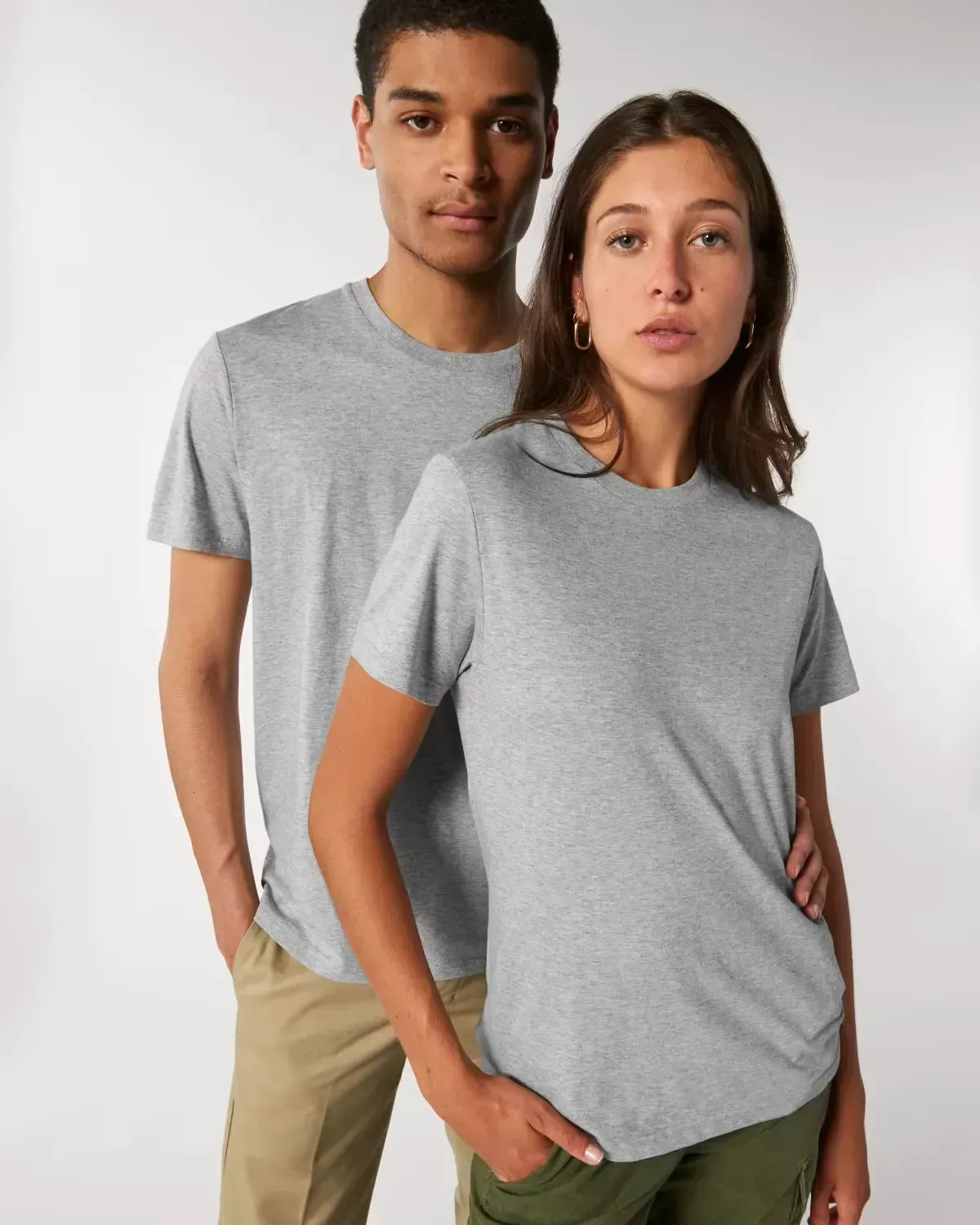 B&C E150 t-shirt παλέτα 55 χρωμάτων για εταιρική ταυτότητα