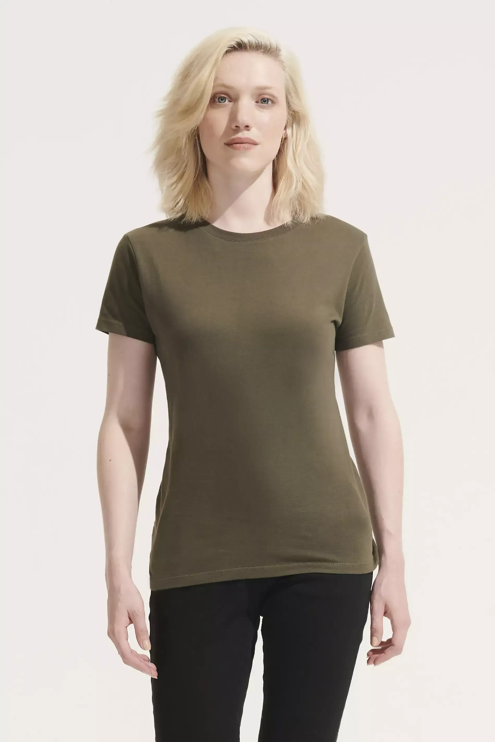 B&C E150 t-shirt παλέτα 55 χρωμάτων για εταιρική ταυτότητα