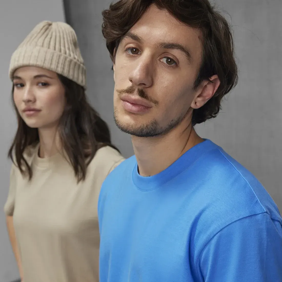 B&C E150 t-shirt παλέτα 55 χρωμάτων για εταιρική ταυτότητα