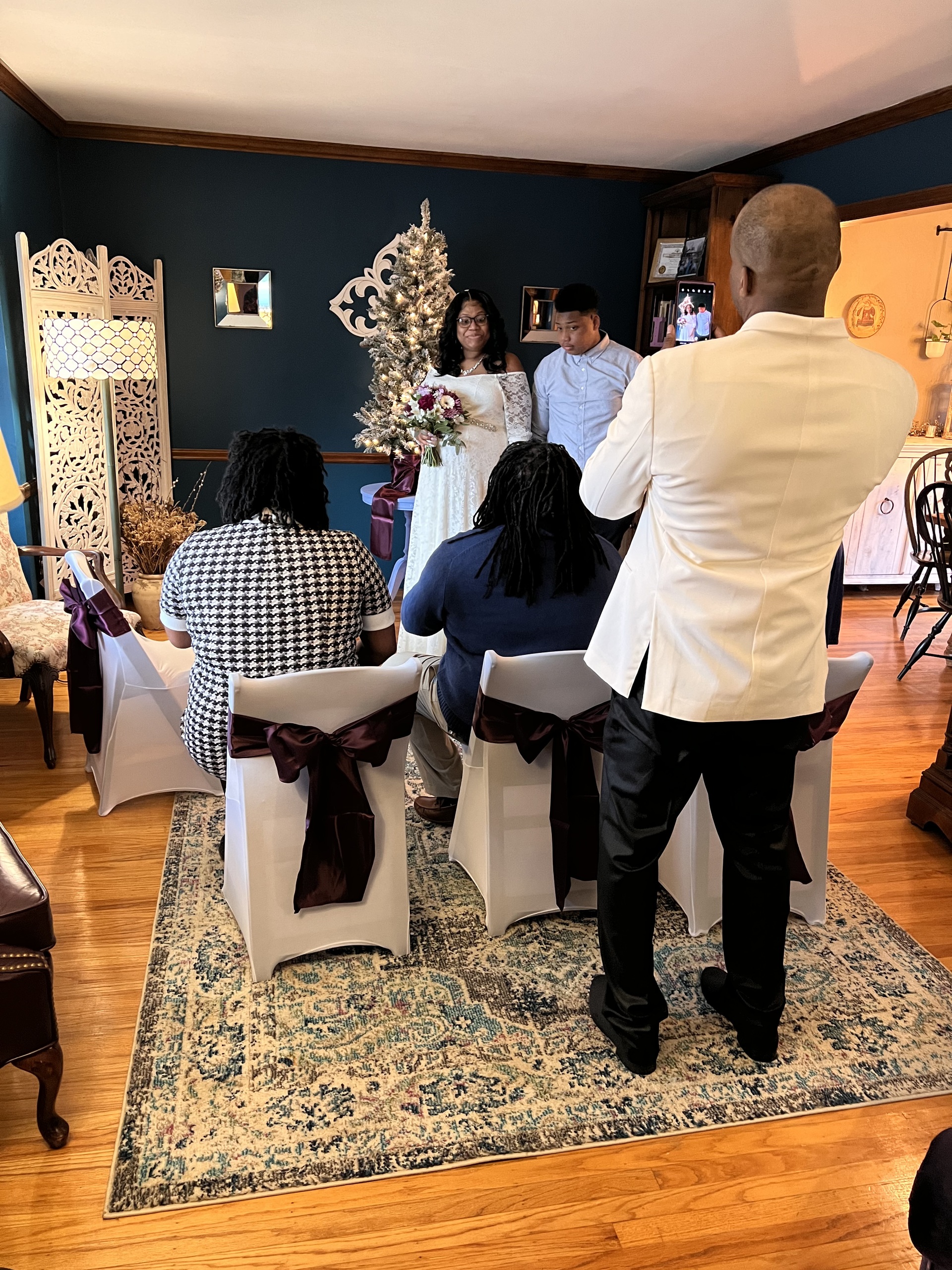 3 Blackberry Winter Wedding room