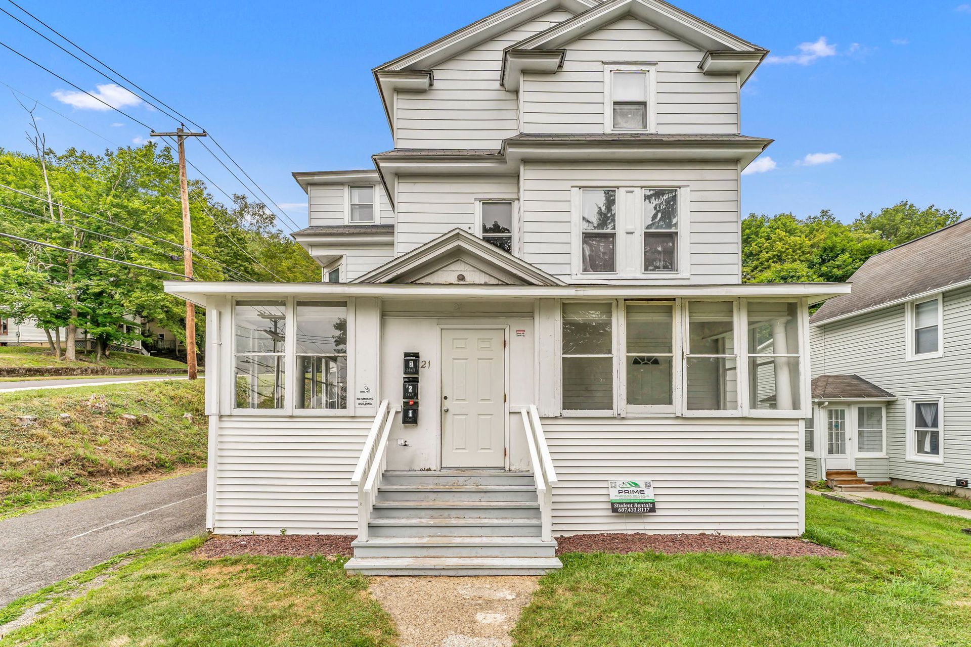 16 Division Street