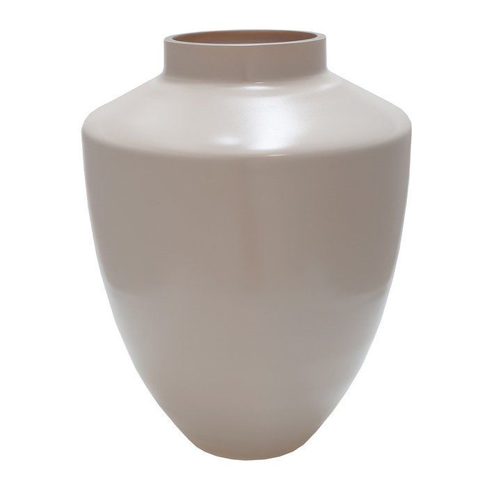 Beige, druppelvormige vaas met een smalle hals, op een witte achtergrond.