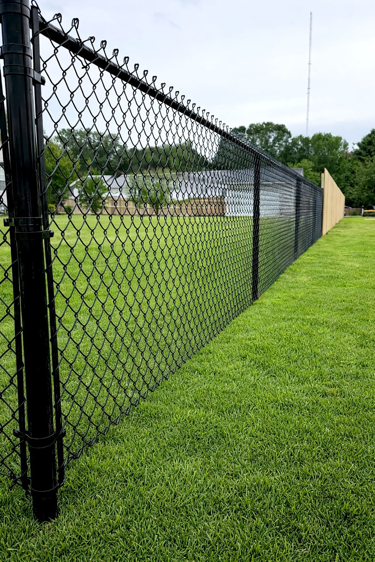Chain Link 3D render with metal mesh design and reinforced posts, ideal for secure residential or commercial installs in Horace, North Dakota.