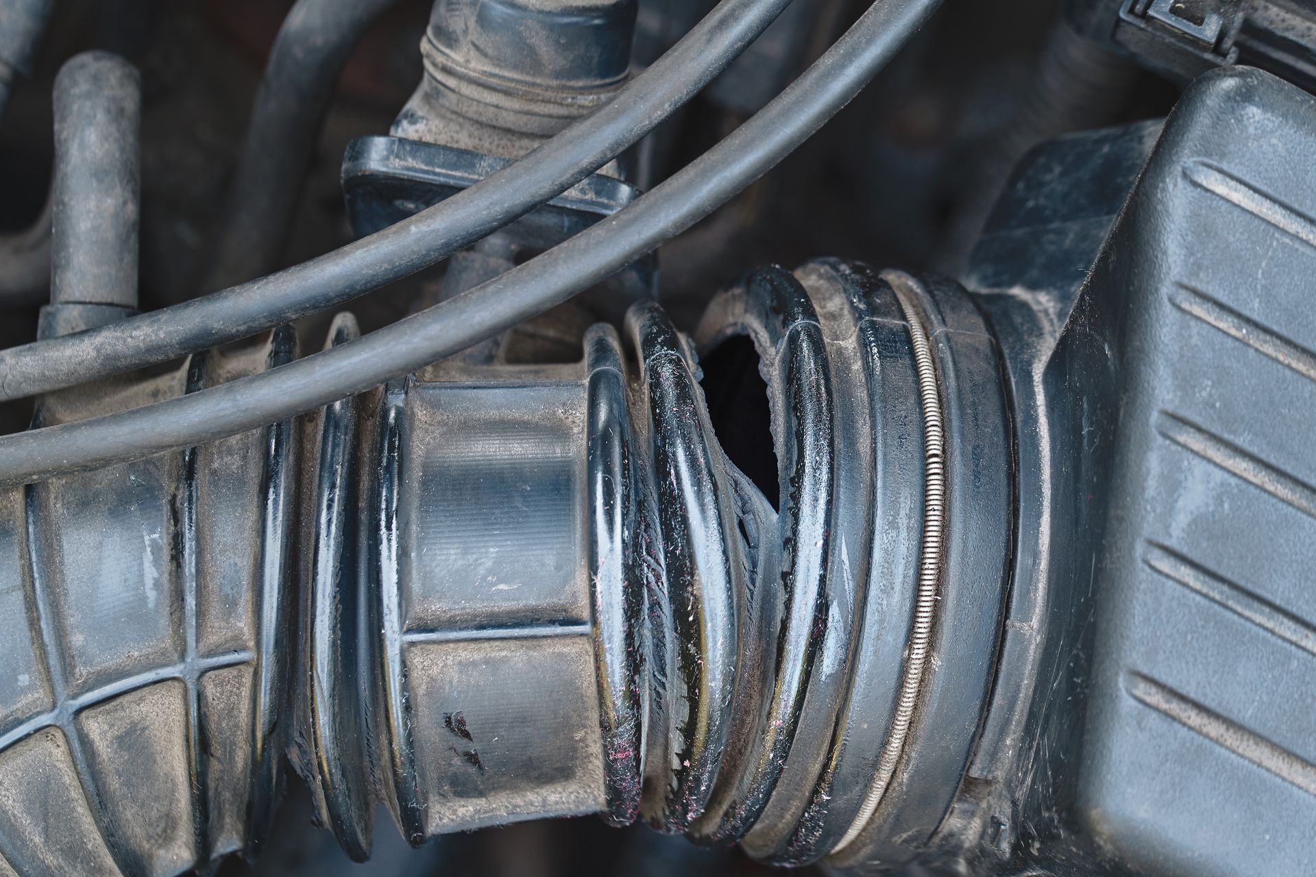 What Are the Signs of an Air Intake Leak? | Asmar's Auto Care