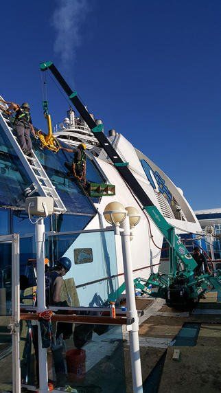 Vacuum Suction Crane — Mini Crane Hire In Ballina, NSW