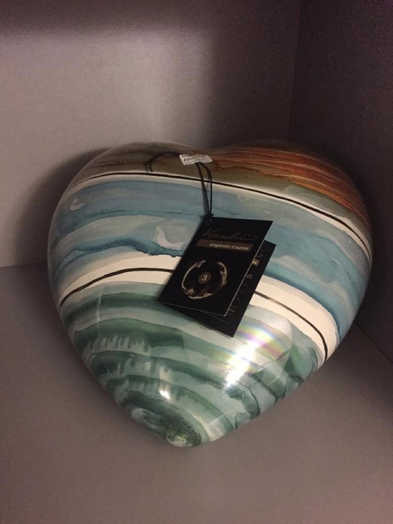 Urna in ceramica a forma di cuore