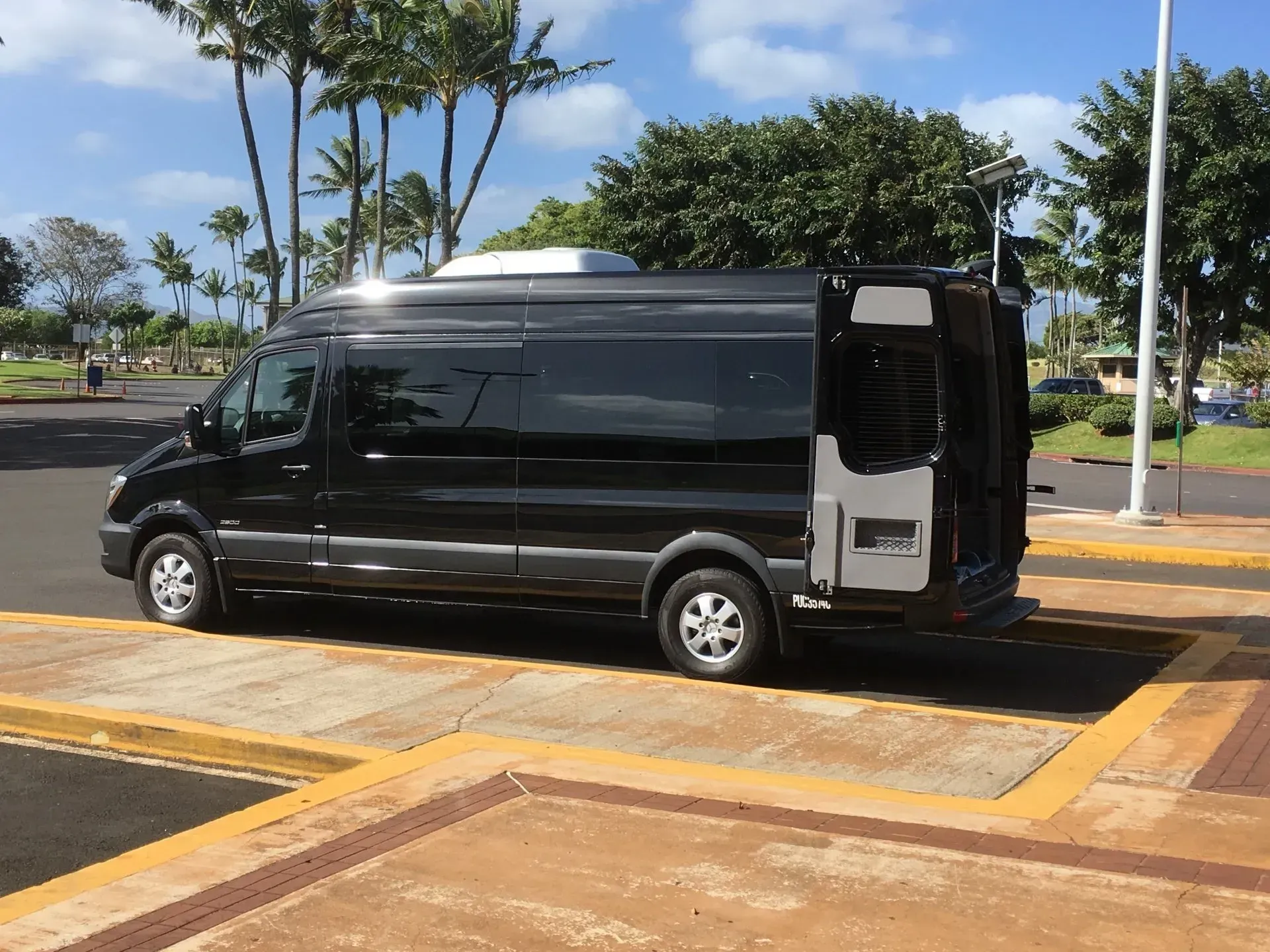 Mercedes-Benz Sprinter — Kapaa, HI — Aloha Kauai Limousine & Tours