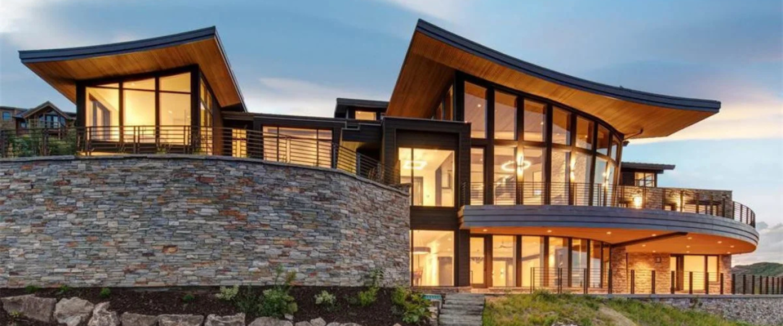 Large luxury home with open space, built for post-pandemic home design.