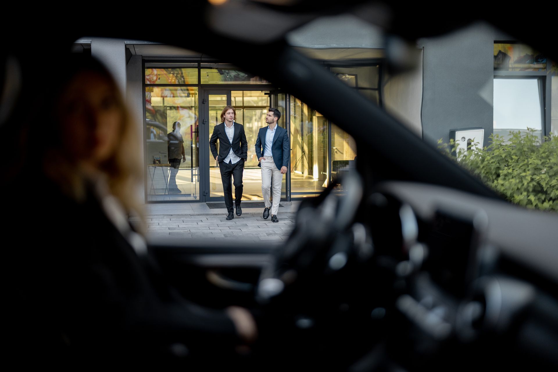 Premier Black Car Service to Los Angeles international airport (LAX)