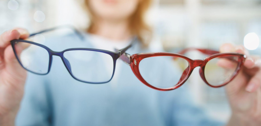1Why Ordering from Your Local Optical Shop Is Better Than Buying Glasses Online | Ross Eye Institute 