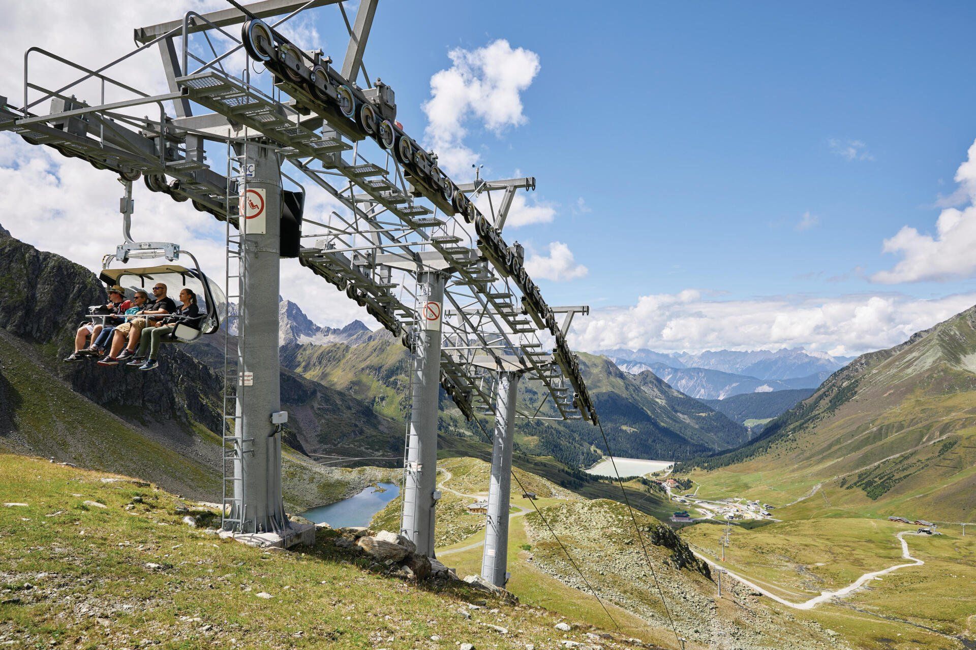 Die Drei-Seen-Bahn bringt Gäste direkt in das Natur- und Wanderparadies Kühtai.