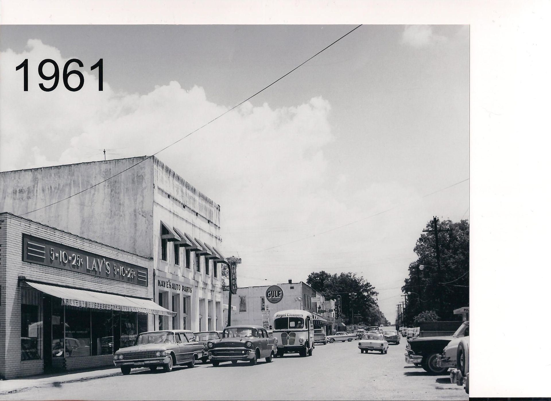 black and white picture in 1961 of lay's