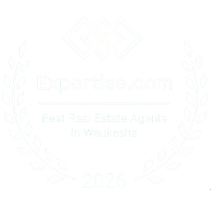 Emblem reading “ExpertRealEstate.com,” “Best Real Estate Agents in Waikiki,” with laurel wreath and “2025”