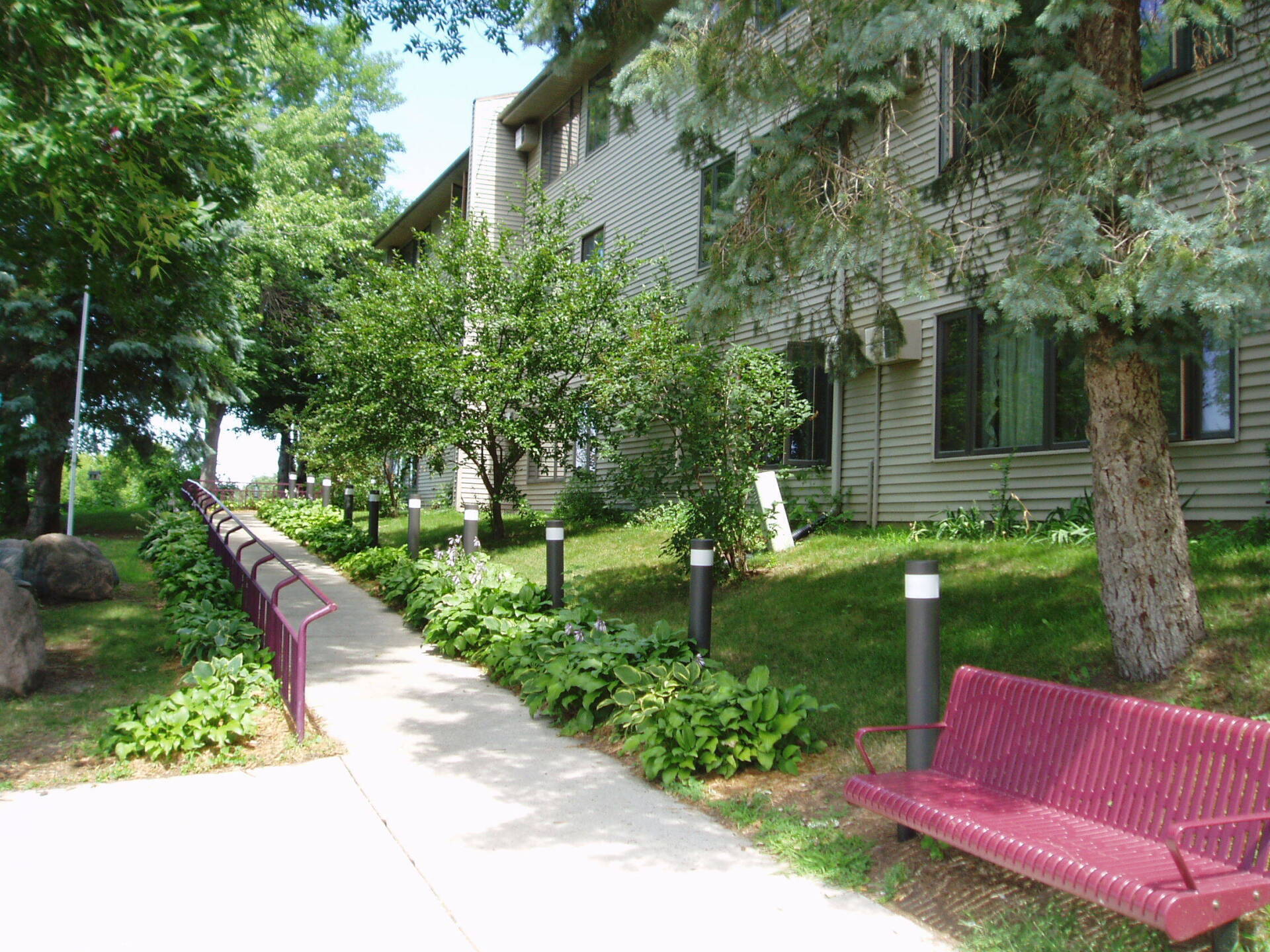 LeSueur Apartments