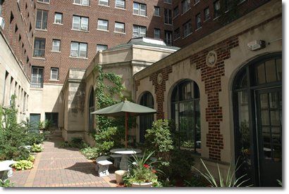 Oak Grove Apartment Hotel