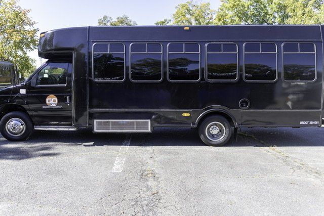 black bus 3