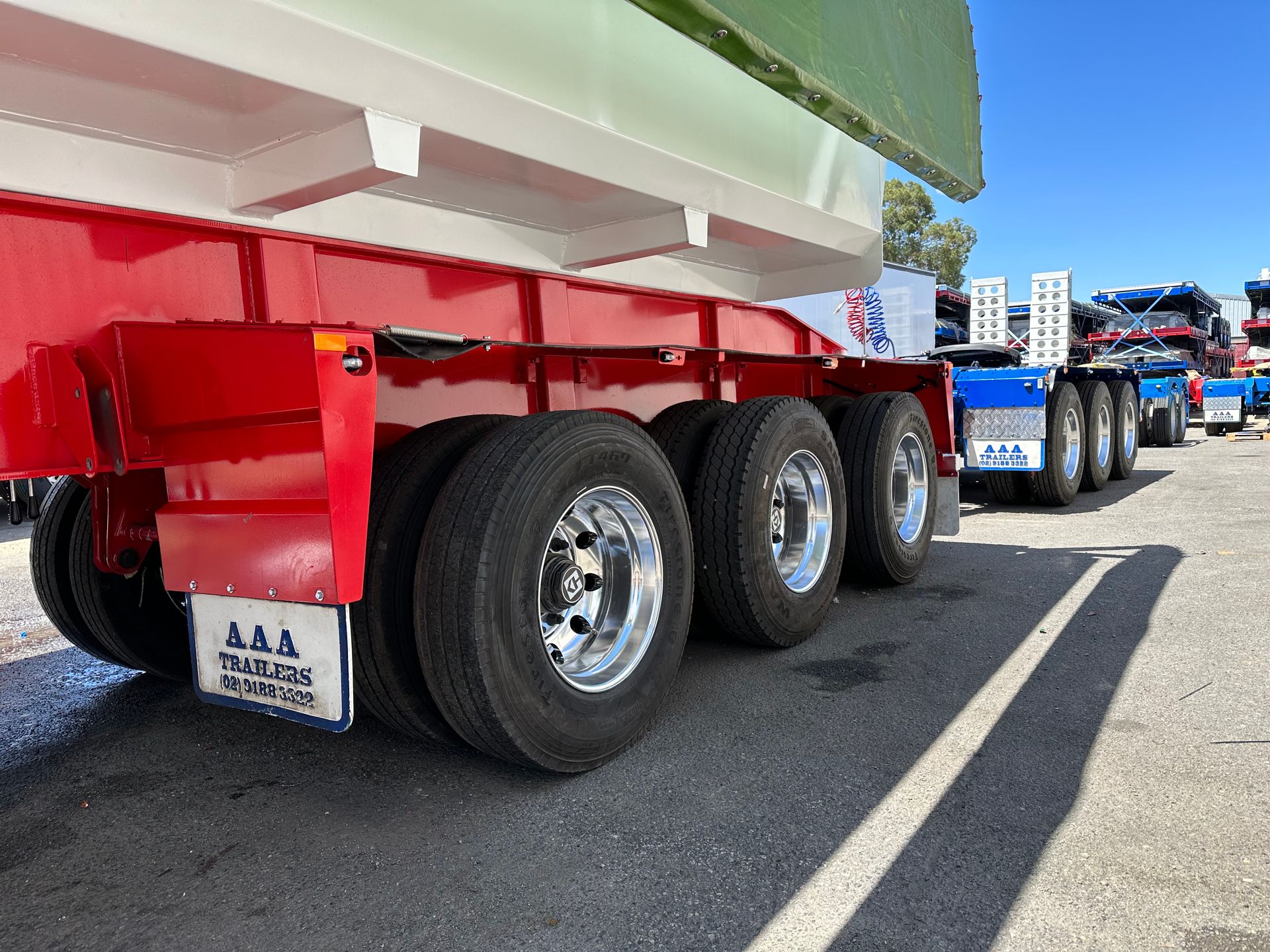 Side tippers aaa trailers
