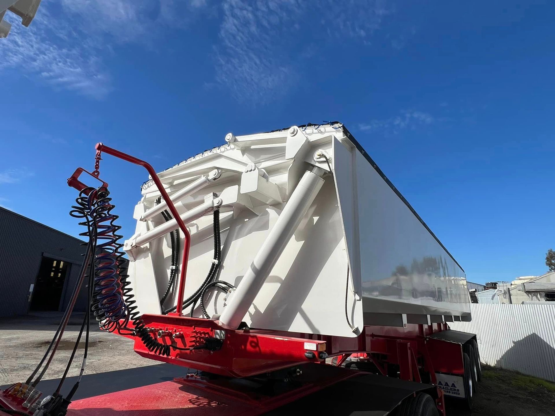 side tipper front close up