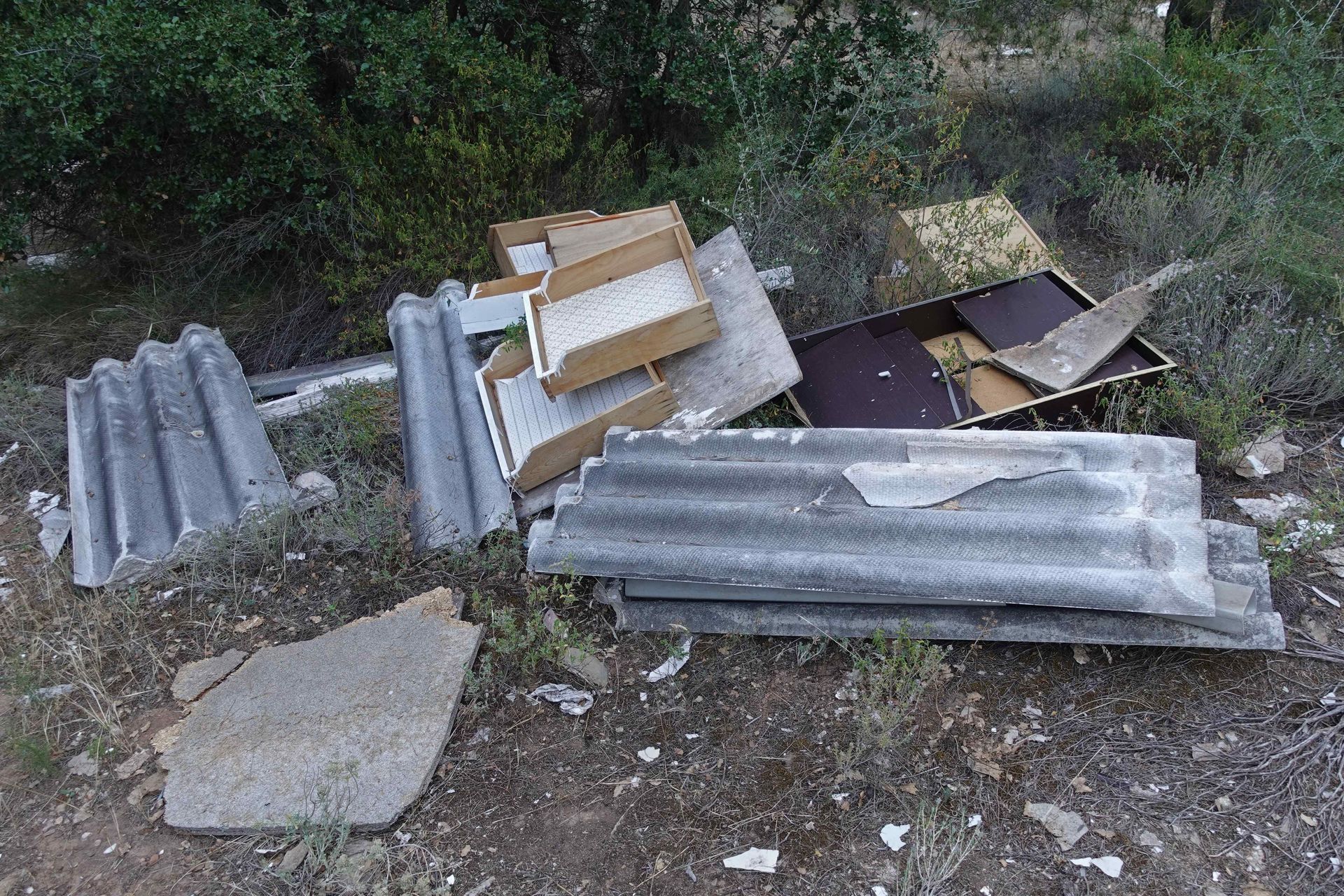 junk removal, seasonal junk removal, hauling, and waste
