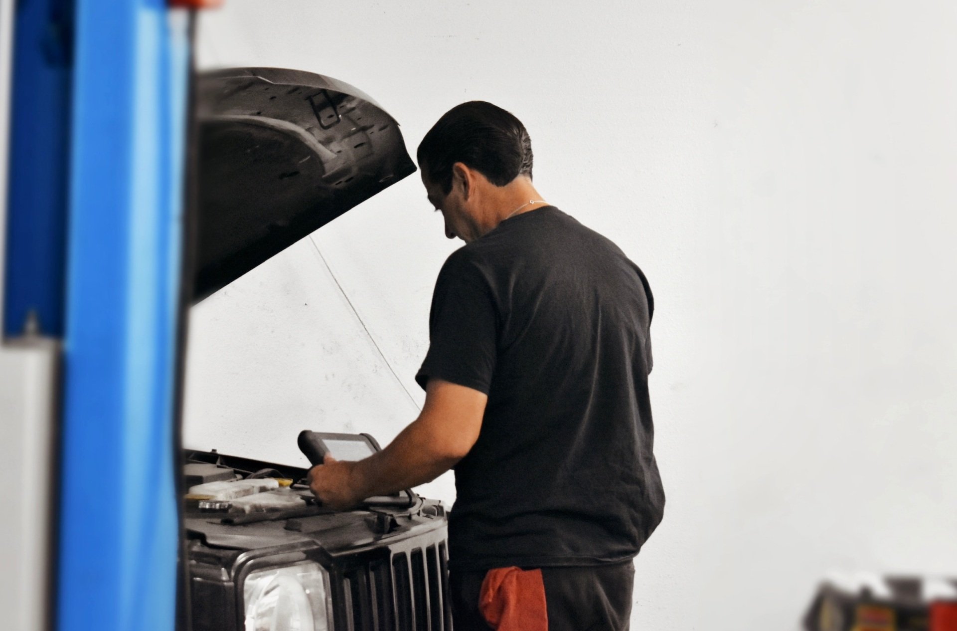 We Service Domestic and Foreign Vehicles Tech One Automotive